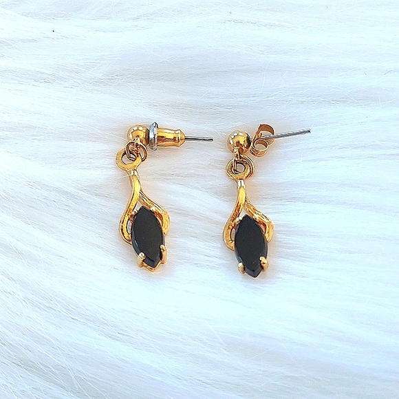 BLACK STONE SET - Picture 2 of 4